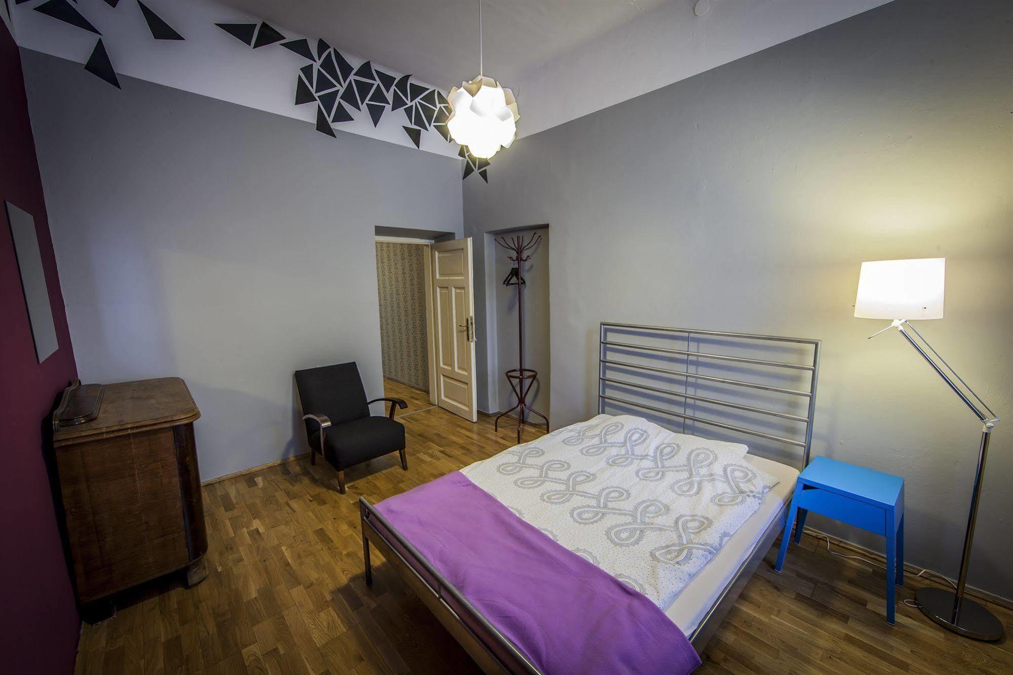 Travellers Inn Hostel Krakow Bagian luar foto